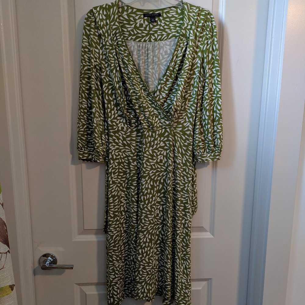 Banana Republic tie front green floral dress S